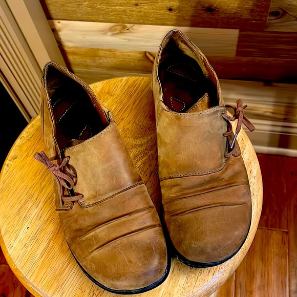 b.o.c. Shoes - Size 8 natural leather b.o.c. shoes